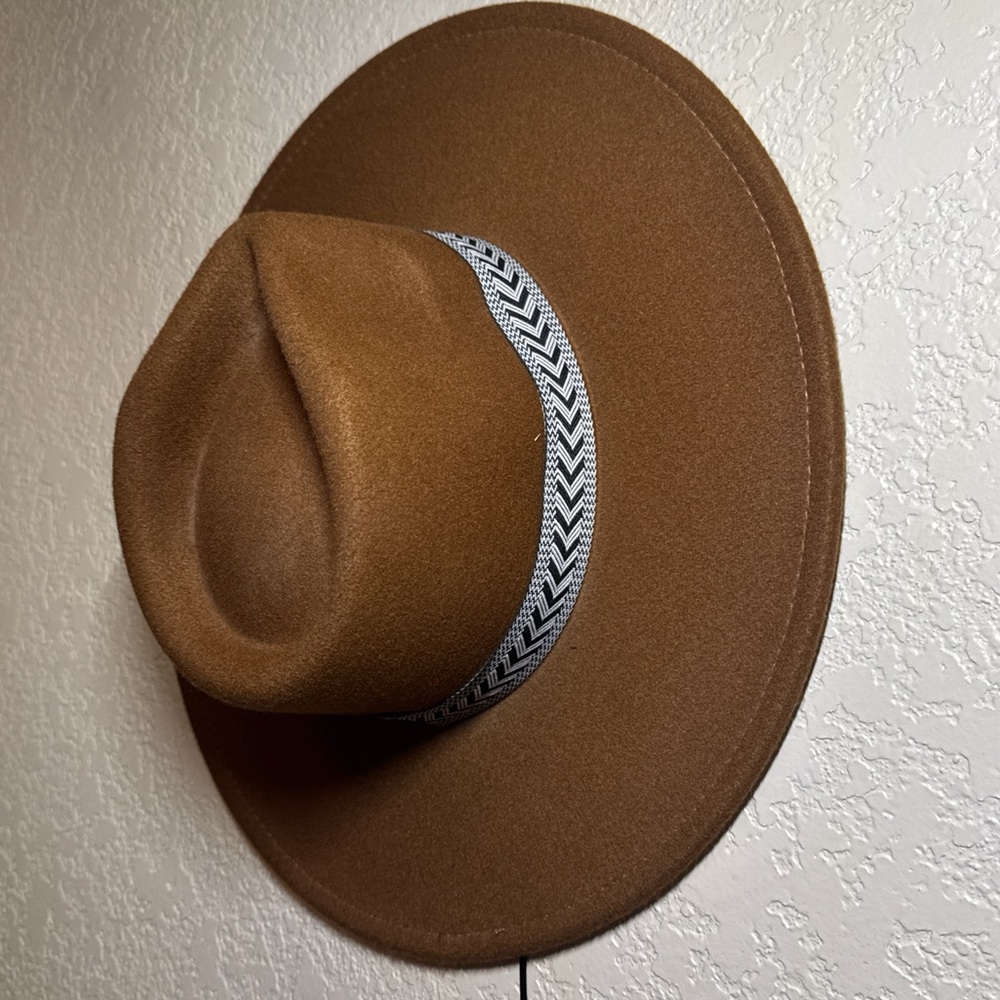 New Chic Tan Wide Brim Hat with Chevron Band
